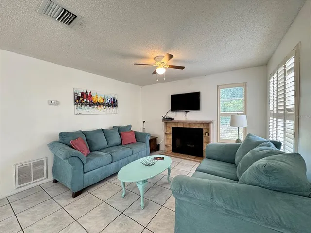 $1,500 | 3610 59th Avenue West, Unit 3610, Bradenton, FL 34210