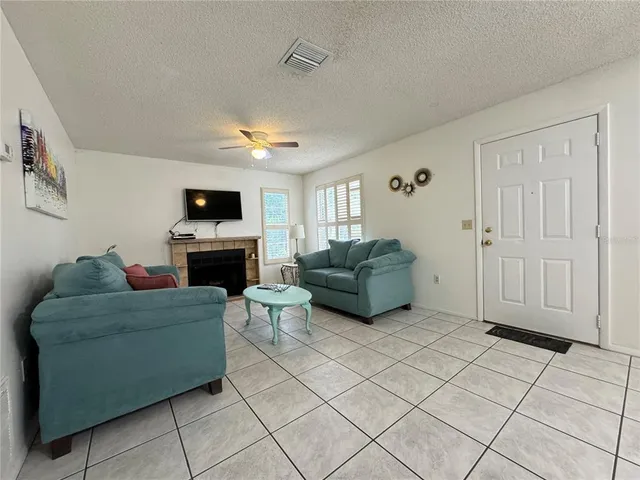 $1,500 | 3610 59th Avenue West, Unit 3610, Bradenton, FL 34210