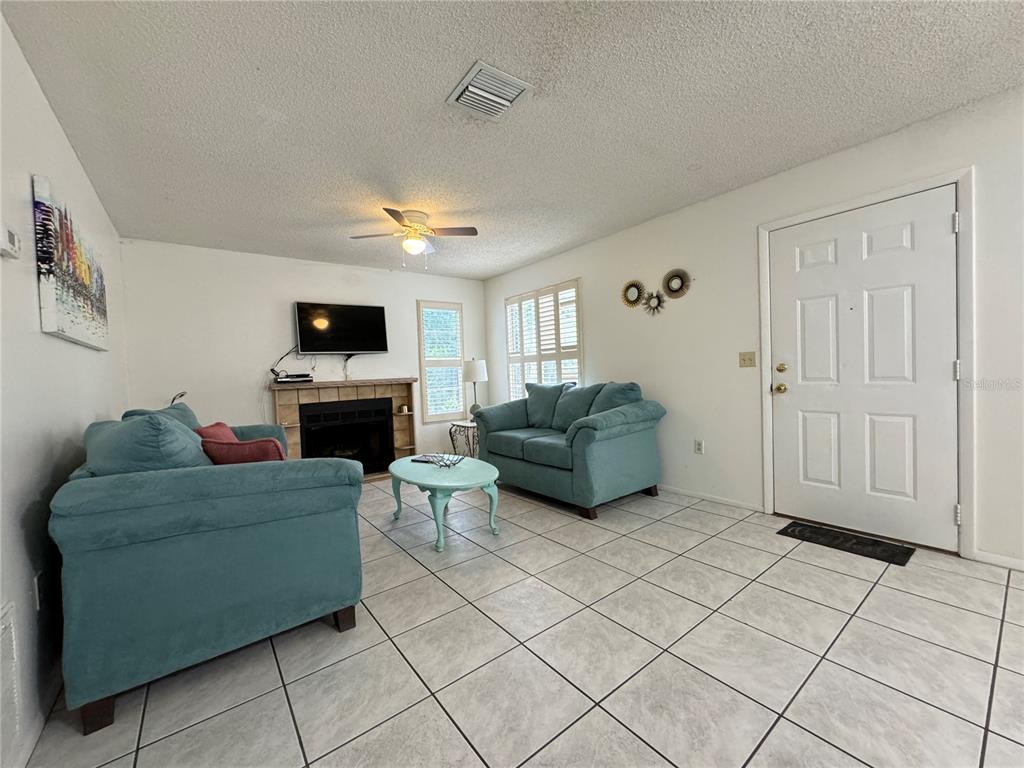3610 59th Avenue West, Unit 3610 Bradenton, FL 34210 - Photo 8 of 23