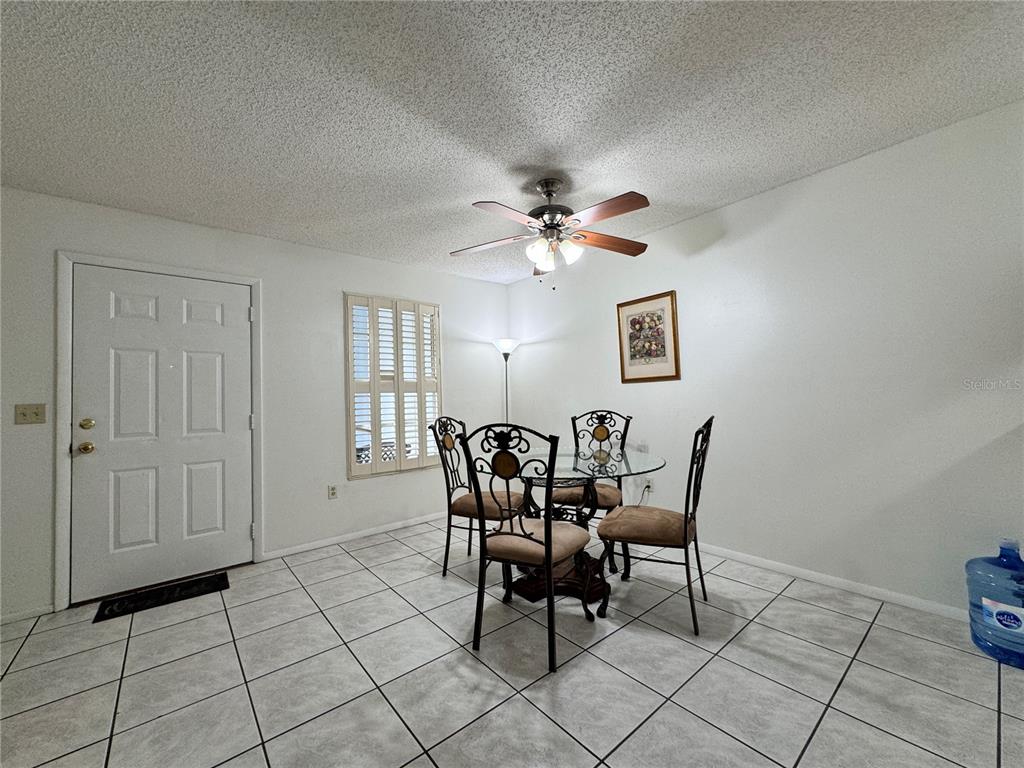 3610 59th Avenue West, Unit 3610 Bradenton, FL 34210 - Photo 9 of 23
