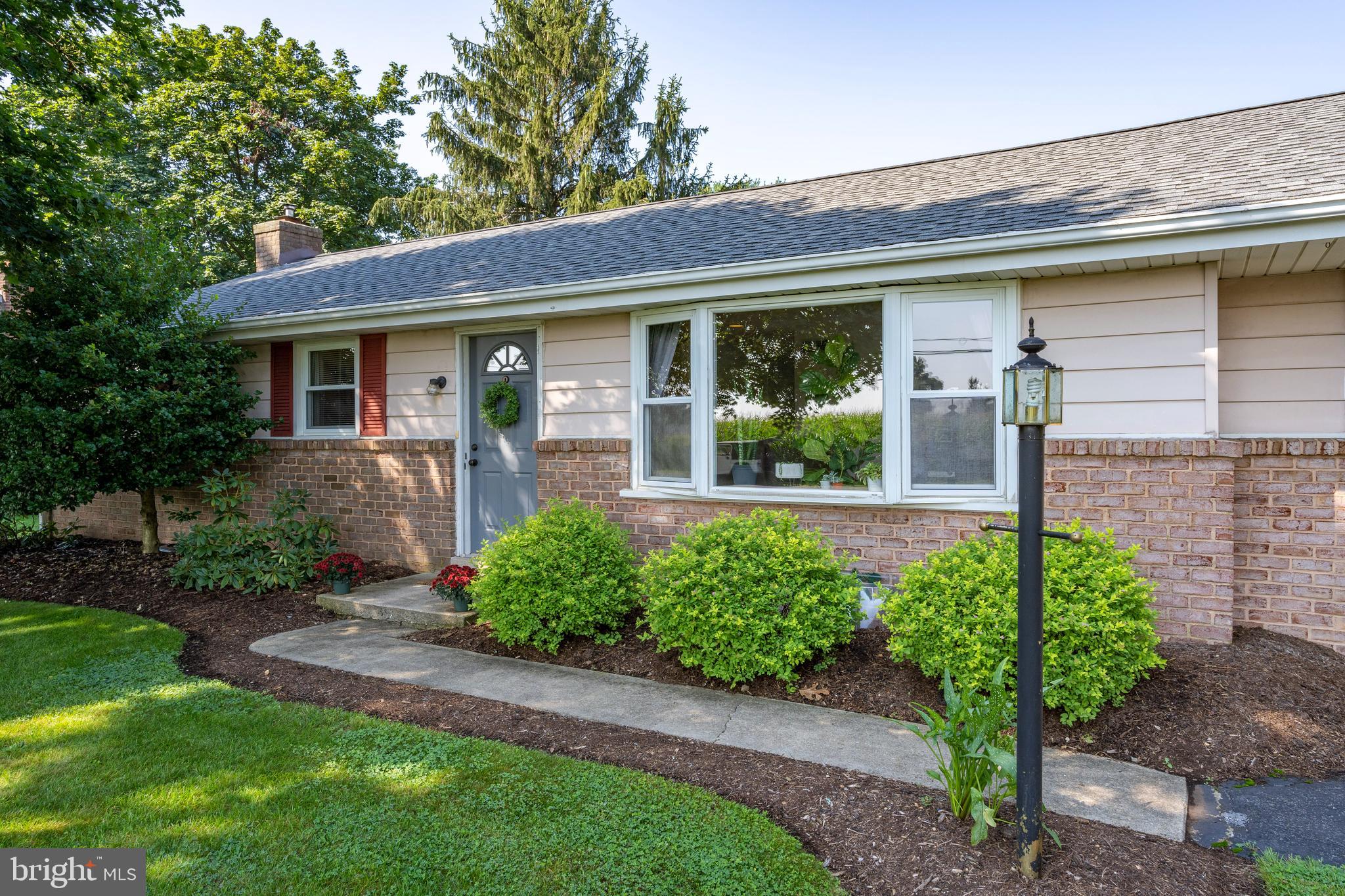 604 Oak Tree Road Manheim, PA 17545 - Photo 3 of 43