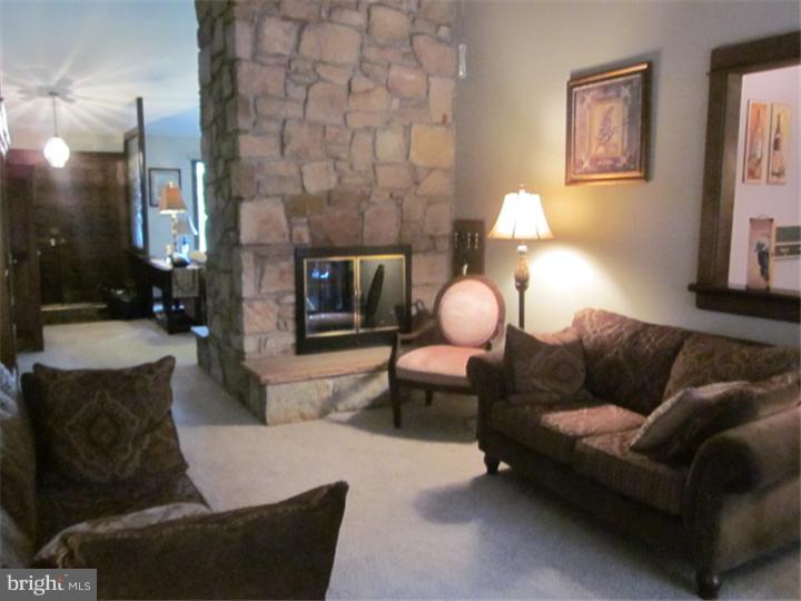 5 Tattletown Road Hamilton, NJ 08620 - Photo 11 of 15 Family Room