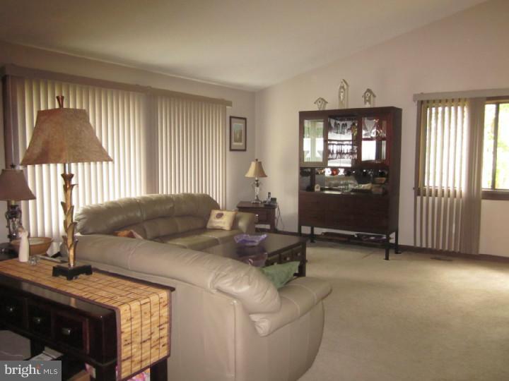 5 Tattletown Road Hamilton, NJ 08620 - Photo 3 of 15 Living Room