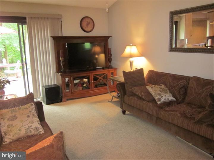 5 Tattletown Road Hamilton, NJ 08620 - Photo 6 of 15 Family Room