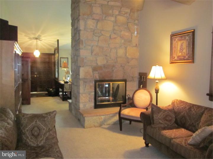 5 Tattletown Road Hamilton, NJ 08620 - Photo 7 of 15 Family Room