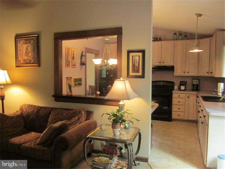 5 Tattletown Road Hamilton, NJ 08620 - Photo 8 of 15 Family Room