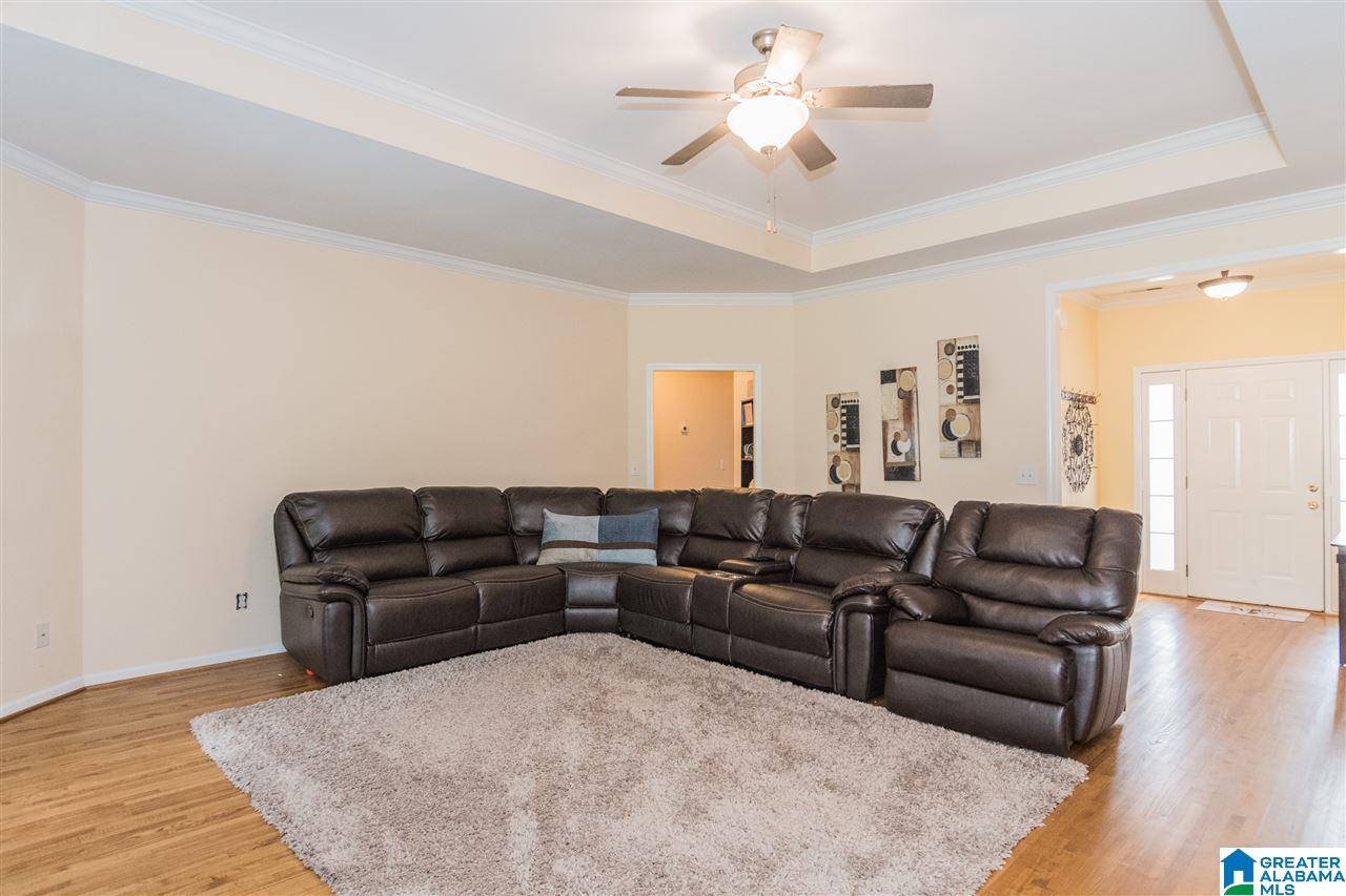 5694 Jan Way Birmingham, AL 35215 - Photo 4 of 28