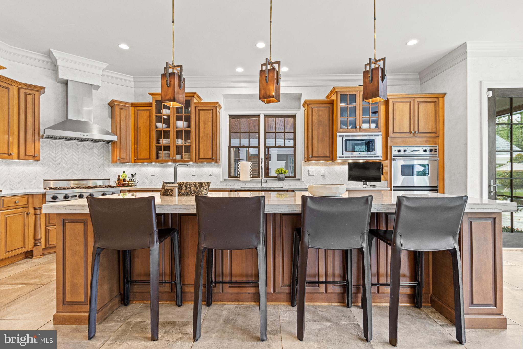 10021 Counselman Road Potomac, MD 20854 - Photo 17 of 42 Kitchen