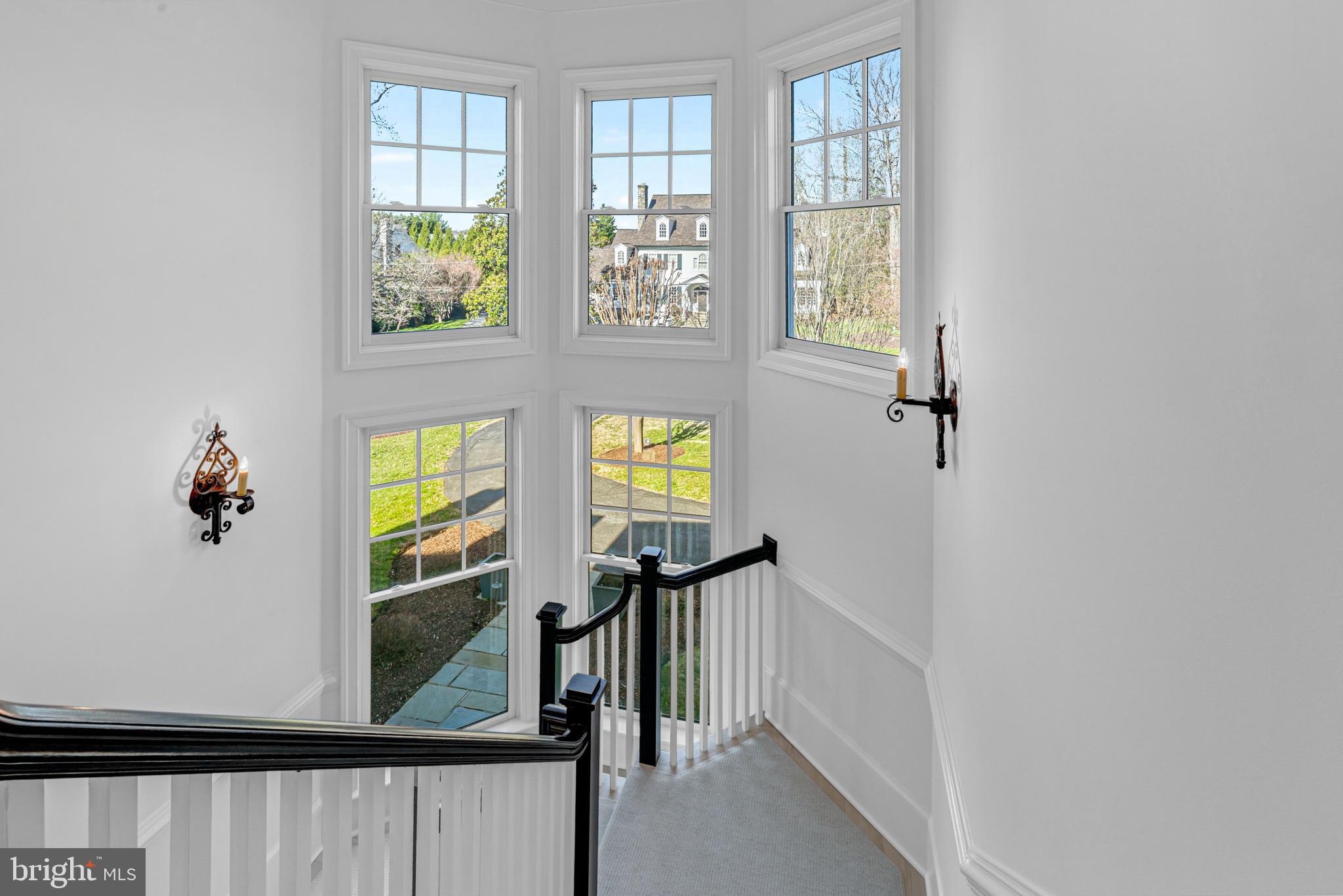 10021 Counselman Road Potomac, MD 20854 - Photo 20 of 42 Upper Level