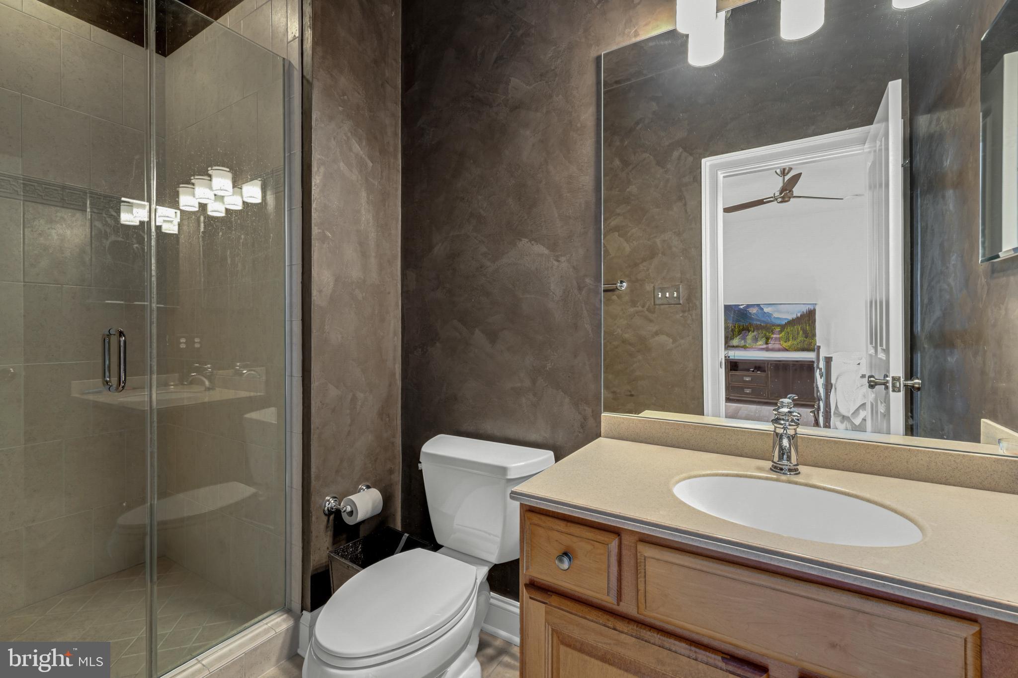 10021 Counselman Road Potomac, MD 20854 - Photo 28 of 42 Full Bath