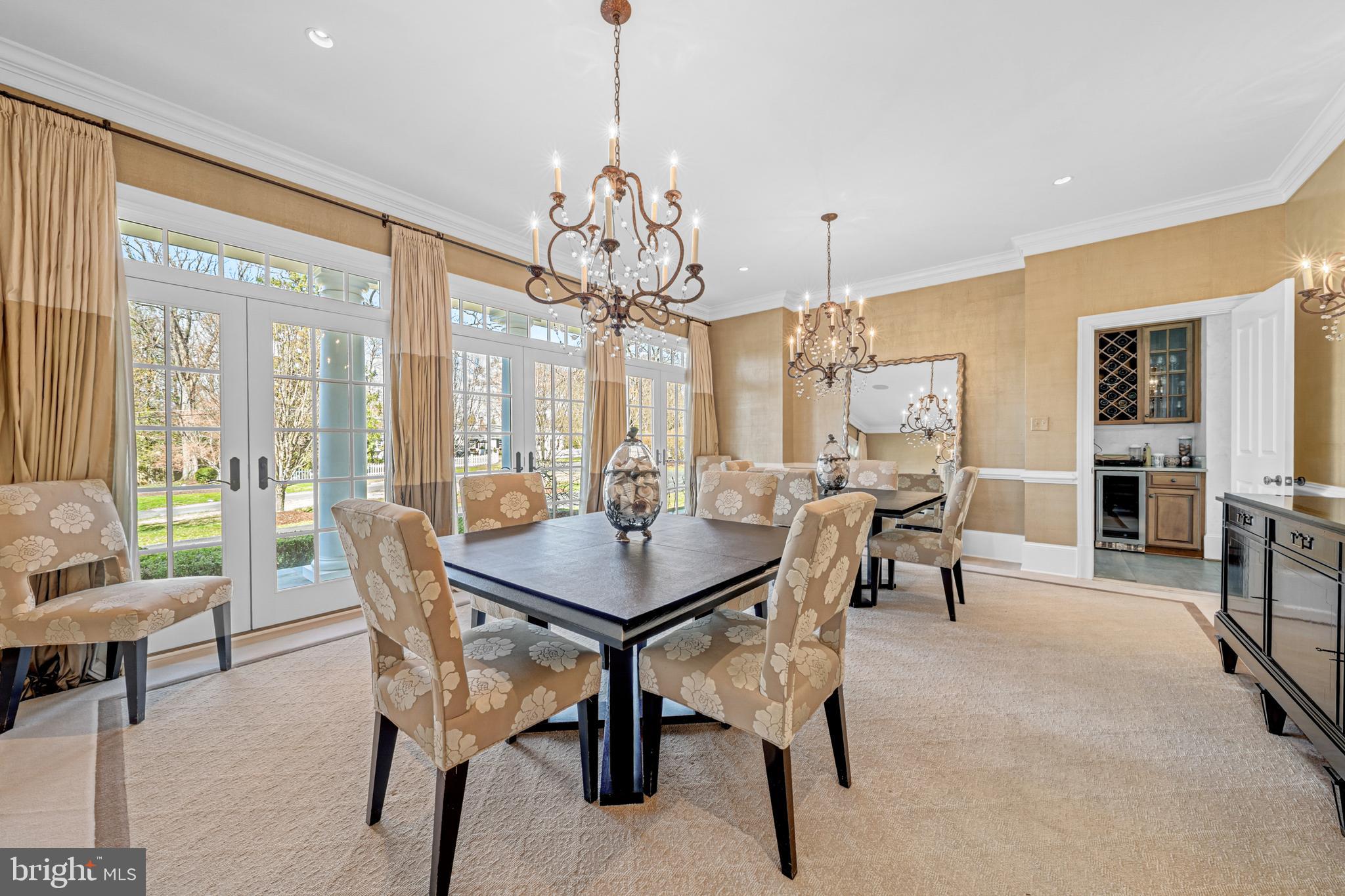 10021 Counselman Road Potomac, MD 20854 - Photo 8 of 42 Dining Room