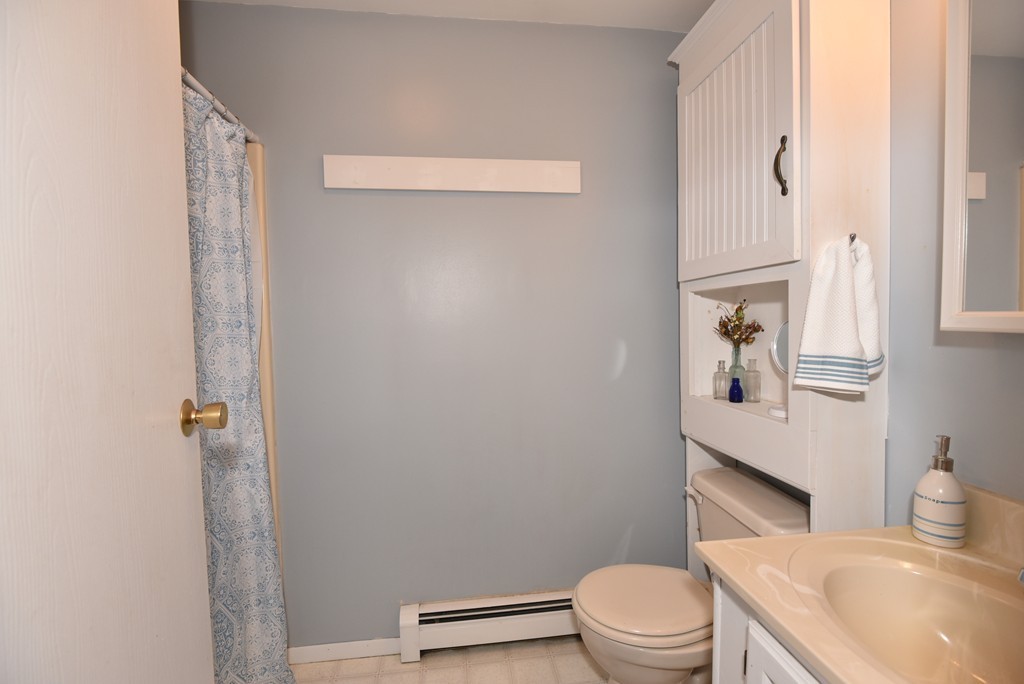 92 Woodland Road Uxbridge, MA 01569 - Photo 21 of 29 Gallery Image 21