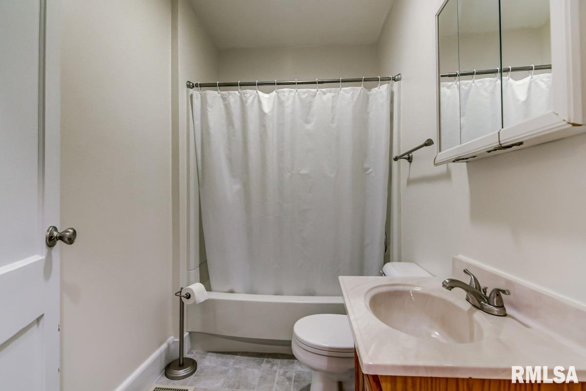 1701 Reed Avenue Springfield, IL 62704 - Photo 18 of 28 Gallery Image 18