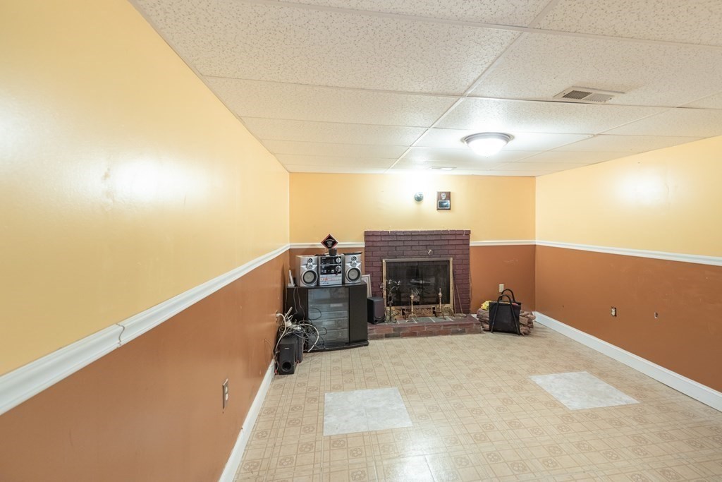 12 Northway Road Randolph, MA 02368 - Photo 27 of 32 Gallery Image 27