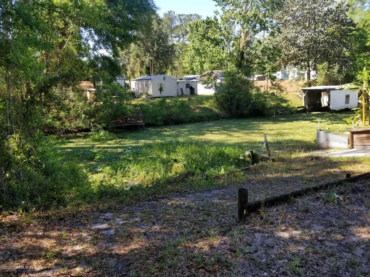 105 Fisherman Road Satsuma, FL 32189 - Photo 24 of 31 CanalFront