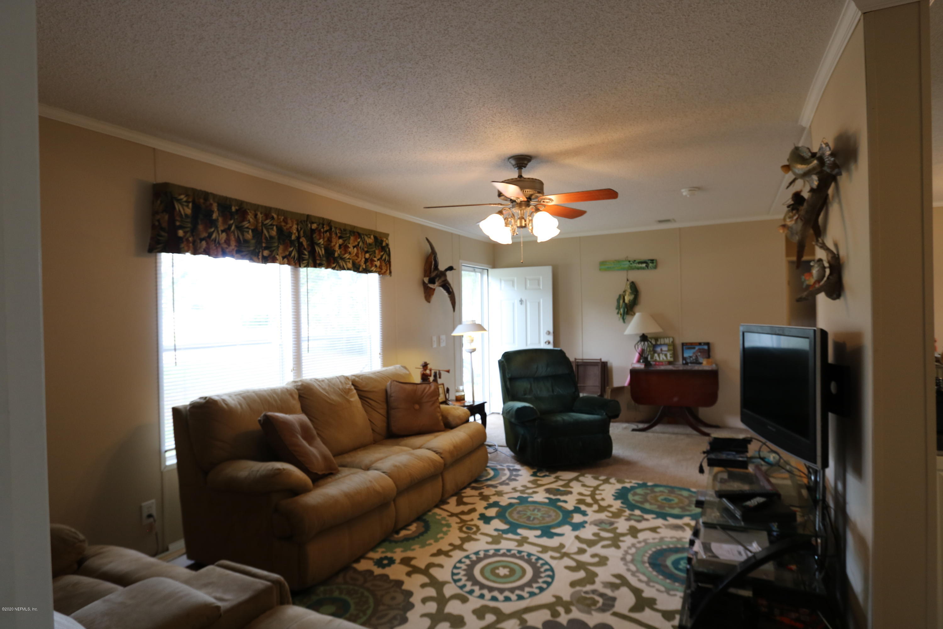105 Fisherman Road Satsuma, FL 32189 - Photo 5 of 31 IMG_7387