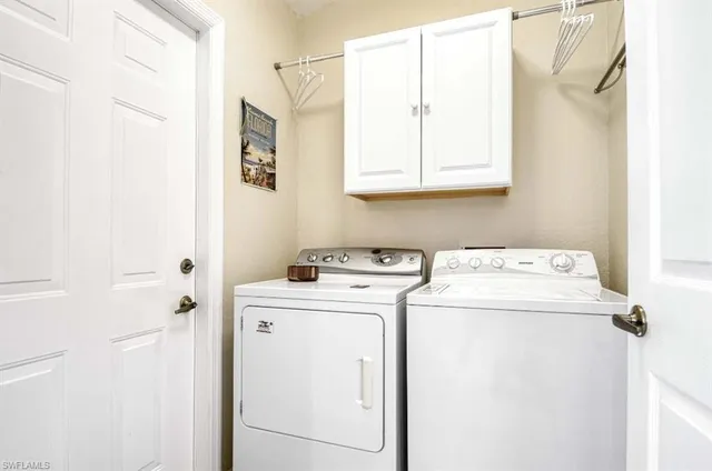 $400,000 | 1708 Royal Circle, Unit 701, Naples, FL 34112