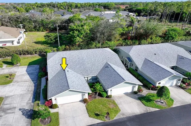 $400,000 | 1708 Royal Circle, Unit 701, Naples, FL 34112