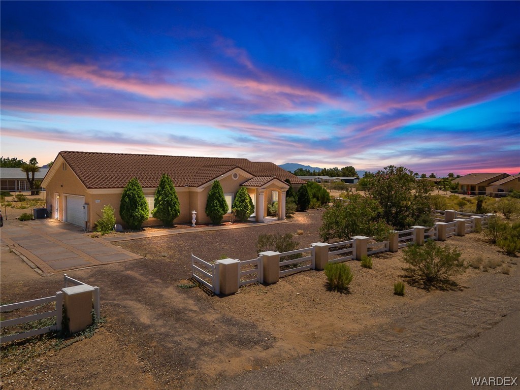 3670 Saturn Road Golden Valley, AZ 86413 - Photo 1 of 69 Gallery Image 1