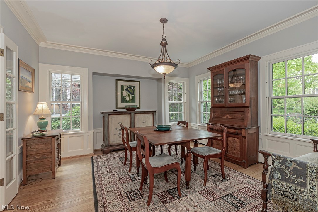 3095 Fairfax Road Cleveland, OH 44118 - Photo 6 of 35