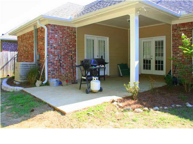 641 Westhill Road Brandon, MS 39042 - Photo 12 of 13 Covered Patio