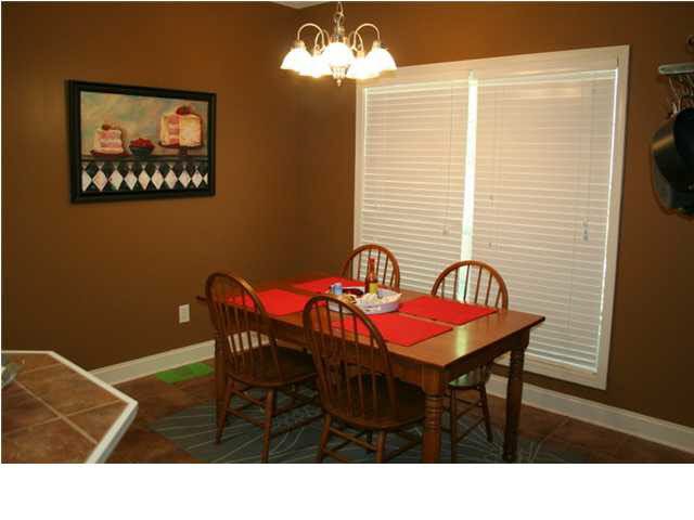 641 Westhill Road Brandon, MS 39042 - Photo 5 of 13 Dining