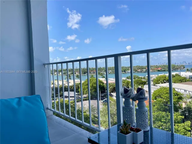 a view of a interior of the house