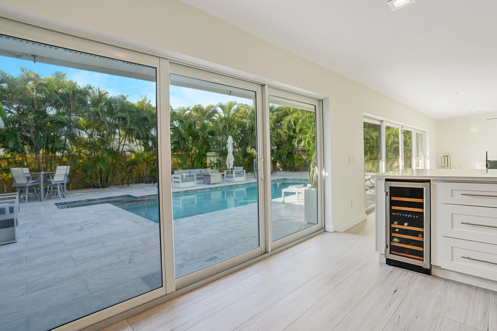 1221 Dolphin Road Singer Island, FL 33404 - Photo 19 of 50 33_Image_19_mls