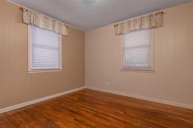 $299,900 | 7915 Breezy Point Road West, Melrose, FL 32666