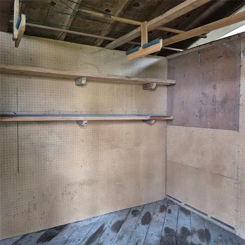 $299,900 | 7915 Breezy Point Road West, Melrose, FL 32666