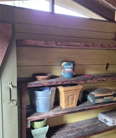 $299,900 | 7915 Breezy Point Road West, Melrose, FL 32666