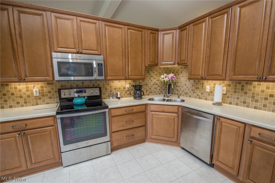 10770 Gate Post Road Strongsville, OH 44149 - Photo 7 of 28 Gallery Image 7