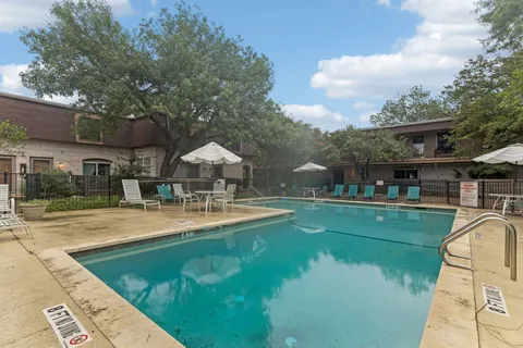 $1,775 | 7801 Shoal Creek Boulevard, Unit 224, Austin, TX 78757