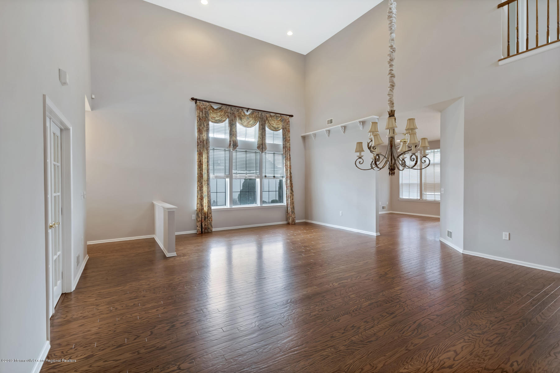 2567 Collier Road Manasquan, NJ 08736 - Photo 6 of 36 Living Room
