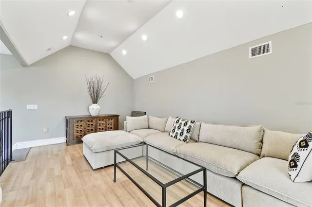 $8,500 | 16033 Gulf Boulevard, Redington Beach, FL 33708