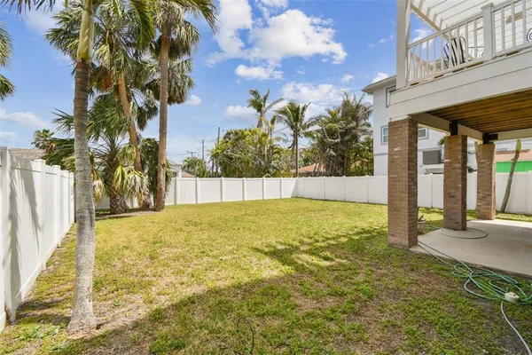 $7,500 | 16033 Gulf Boulevard, Redington Beach, FL 33708