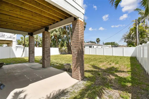 $7,500 | 16033 Gulf Boulevard, Redington Beach, FL 33708