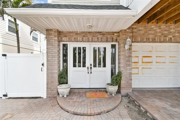 $7,500 | 16033 Gulf Boulevard, Redington Beach, FL 33708