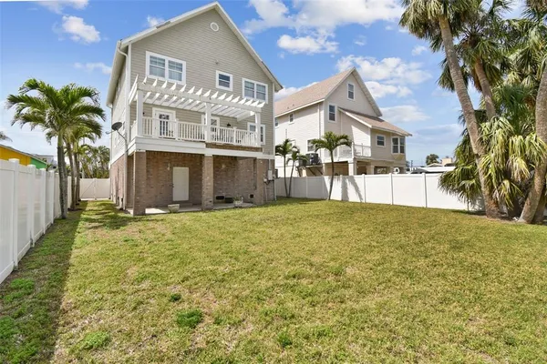 $7,500 | 16033 Gulf Boulevard, Redington Beach, FL 33708