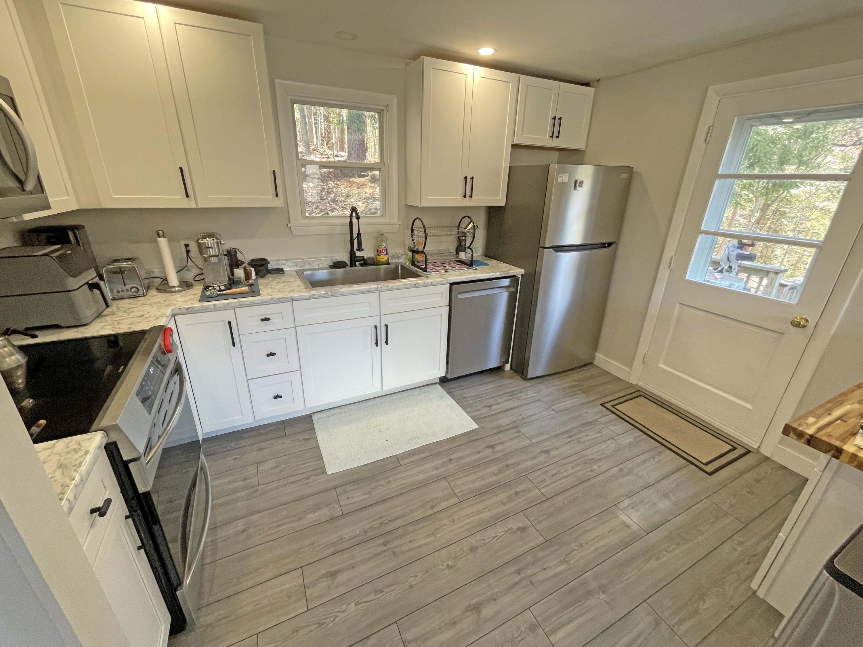 482 Water Street Ellsworth, ME 04605 - Photo 9 of 15 interior 3