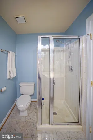 $2,500 | 12205 Fairfield House Drive, Unit 605B, Fairfax, VA 22033