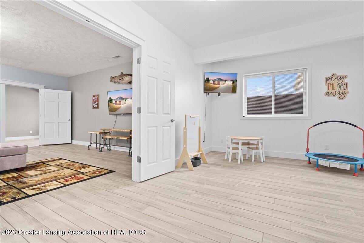 12930 South Grange Road Eagle, MI 48822 - Photo 28 of 59 42-Media Jett -31