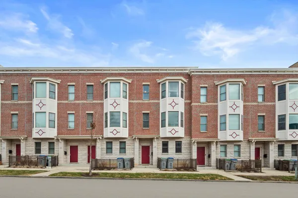 $469,900 | 220 East Reservoir Avenue, Milwaukee, WI 53212