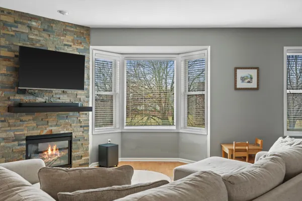 $469,900 | 220 East Reservoir Avenue, Milwaukee, WI 53212