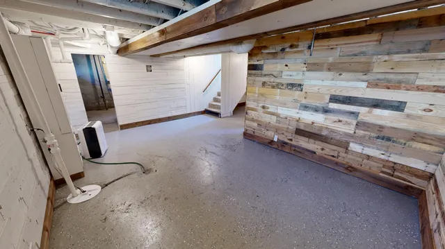 $115,000 | 320 Dupont Avenue Northwest, Renville, MN 56284