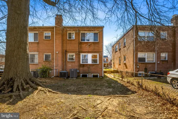 $450,000 | 1242 Savannah Place Southeast, Washington, DC 20032