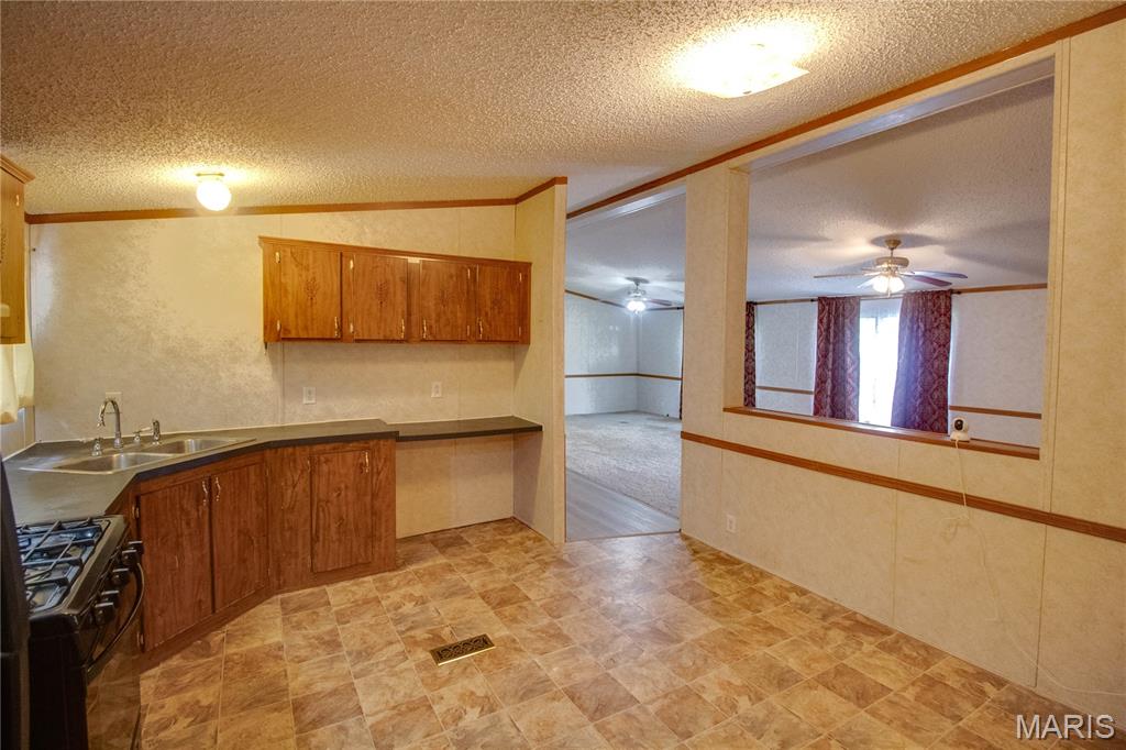 200 Spangle Road West Livingston, IL 62058 - Photo 20 of 50