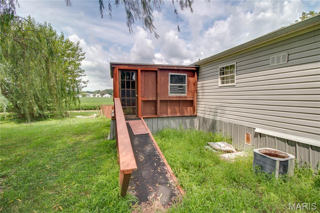 200 Spangle Road West Livingston, IL 62058 - Photo 44 of 50