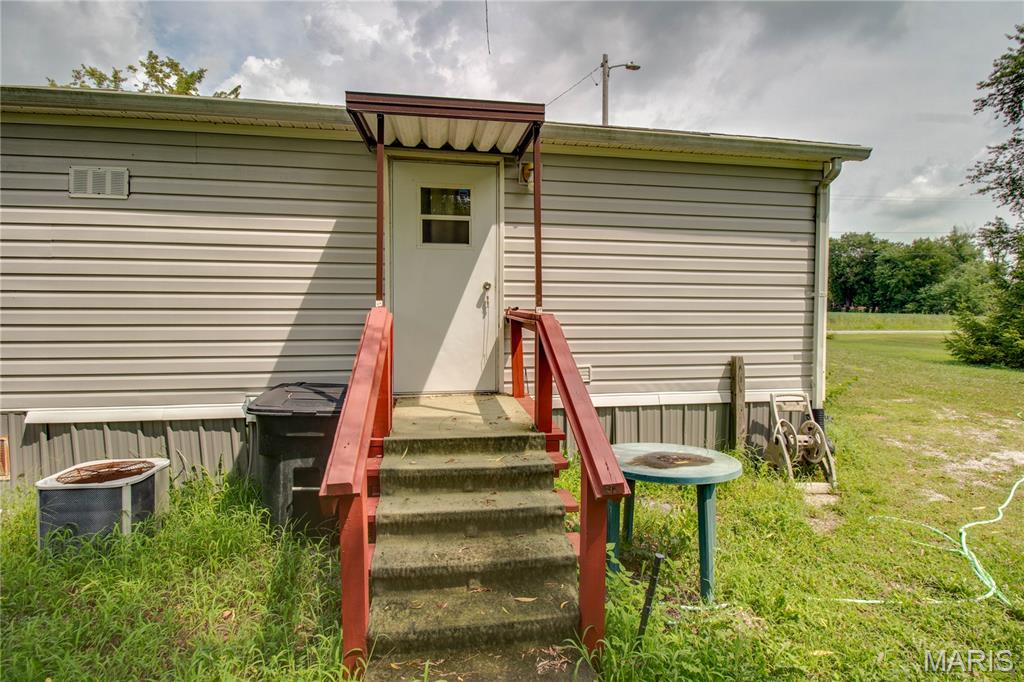 200 Spangle Road West Livingston, IL 62058 - Photo 45 of 50