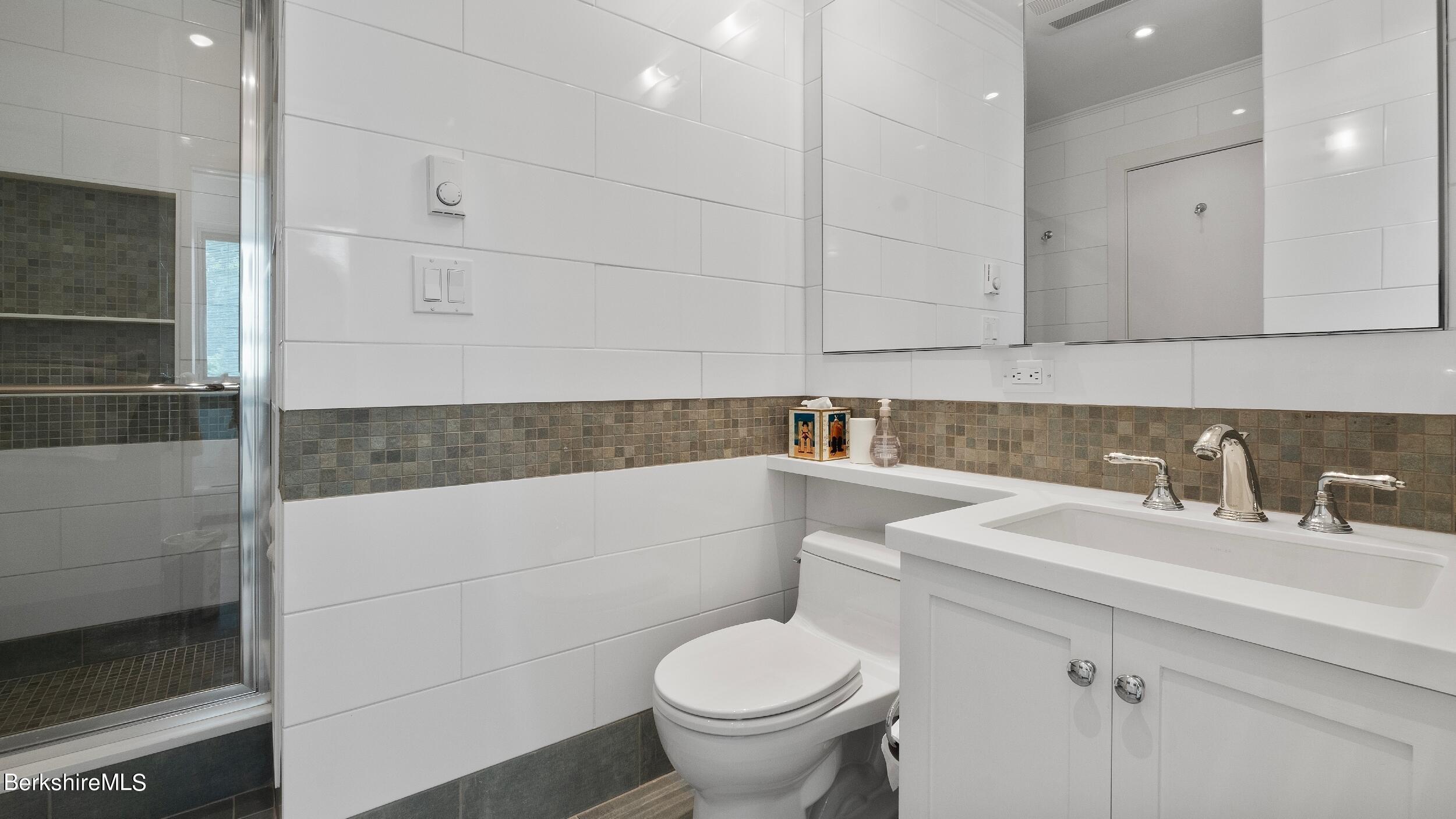 180 West Center Road West Stockbridge, MA 01266 - Photo 31 of 60 Full Bath